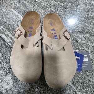 Birkenstock Women's Cream Suede Mules